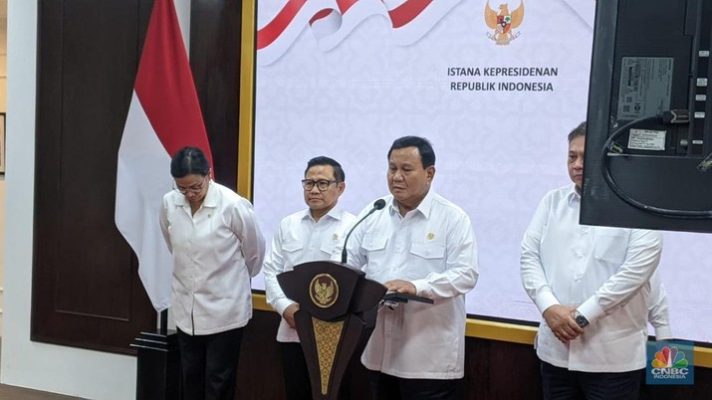 presiden-prabowo-subianto-jumpers-soal-ump-2025-di-istana-jakarta-jumat-29112024-cnbc-indonesiaemir-yanwardhana-1_169